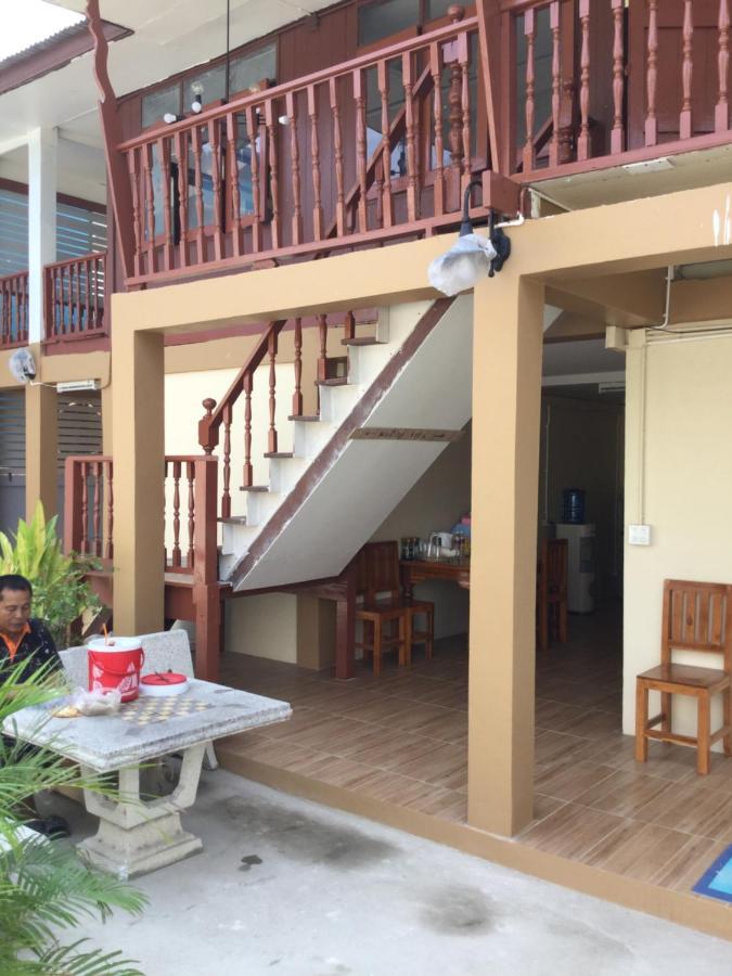 פרה נאקון סי איוטאיה Siriwal Guesthouse מראה חיצוני תמונה
